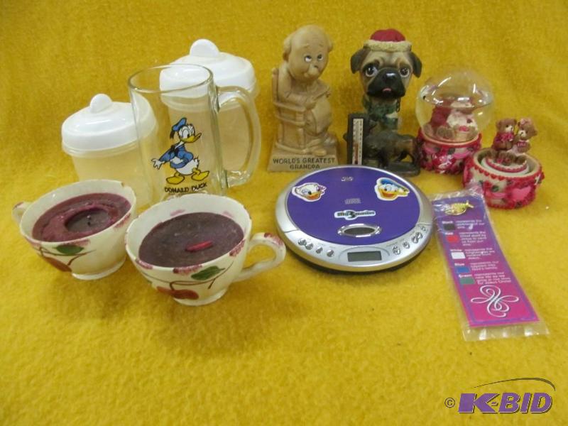 Figurines