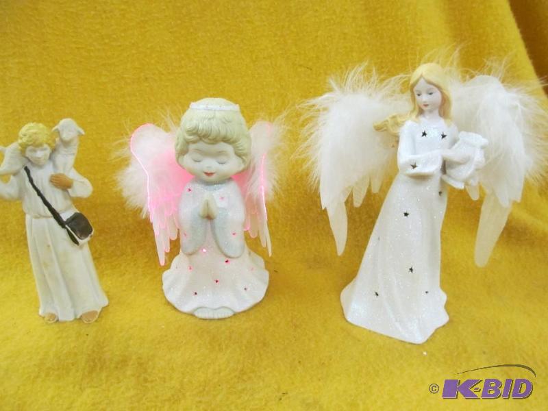 Figurines