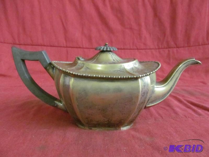 Tea pot