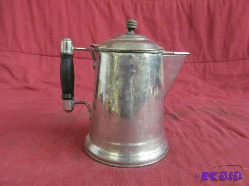 Coffee pot
