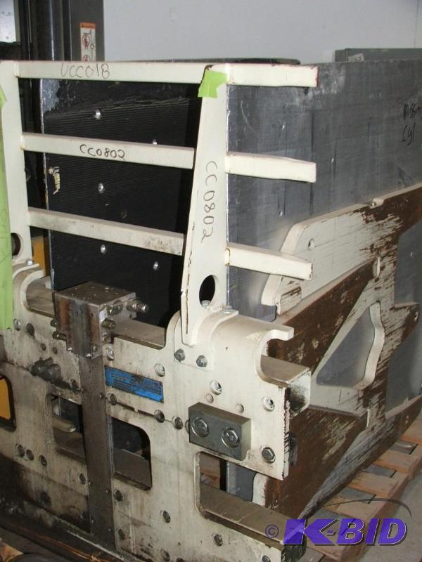 lot 15 image: Cascade Forklift attachment. 30E-CC-034 Carto...
