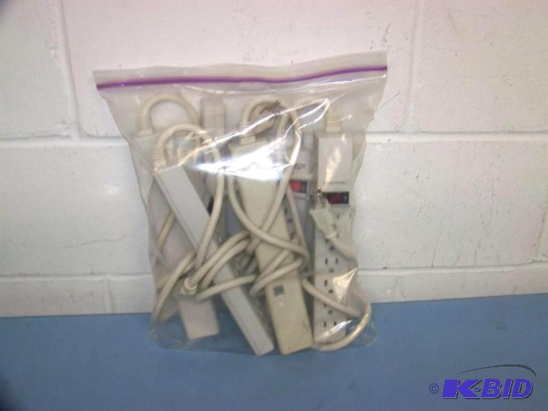 lot 82 image: (6) Fellowes and Tripp Lite, Power Strips  Outlets