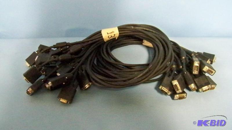 lot 96 image: (13) Multimedia, HD15 VGA Computer Monitor  Projector Cables