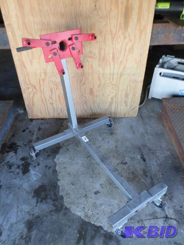 lot 14 image: Larin ES-1000 Heavy Duty 1000# Engine Stand...