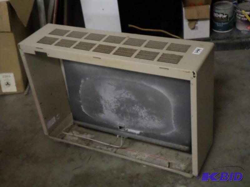 lot 144 image: Empire Natural Gas 25000BTU Heater, Works, Fr...