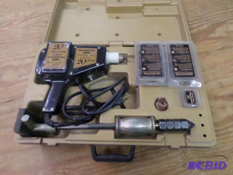 lot 39 image: H&ampS Uni-Spotter Deluxe 20th Anniversary E...