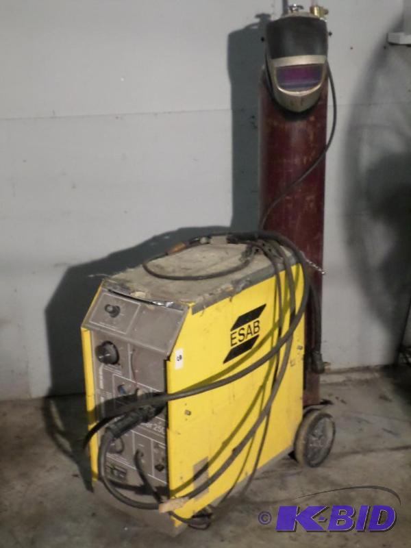 lot 5 image: ESAB MigMaster-250 Single Phase 208230Volt W...