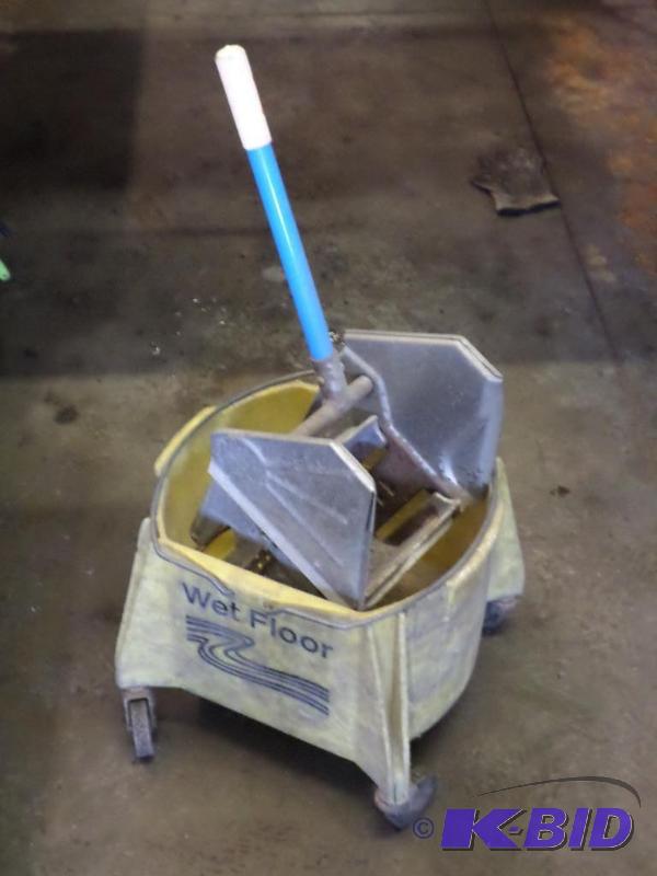 lot 58 image: Rolling Mop Bucket With Mop Press...