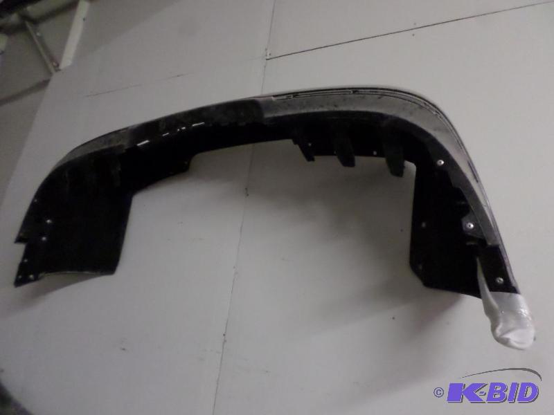 lot 65 image: Lincoln Towncar Black Plastic Bumper Cover...