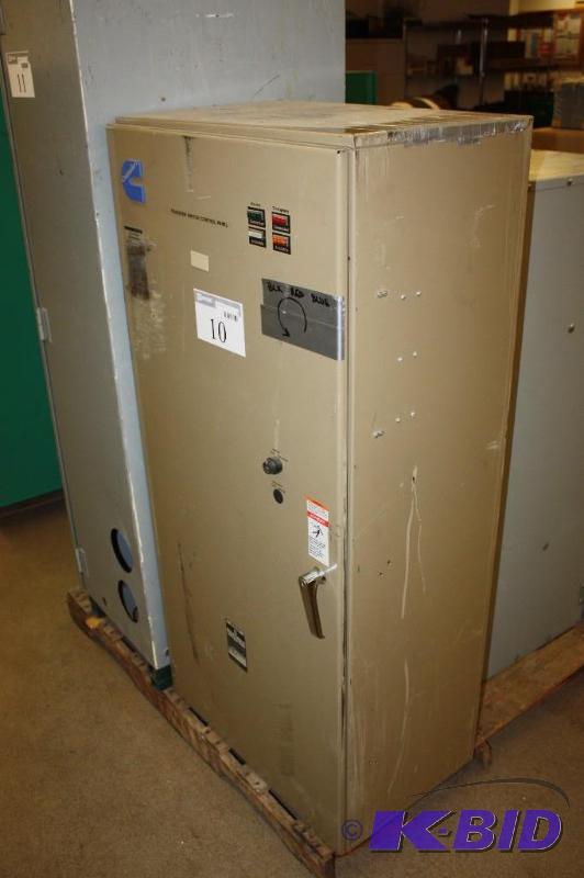 Cummins Transfer Switch Model CTCU600C 931G 120208V 600A Ph 3 60Hz Wire 4 25 x 53.