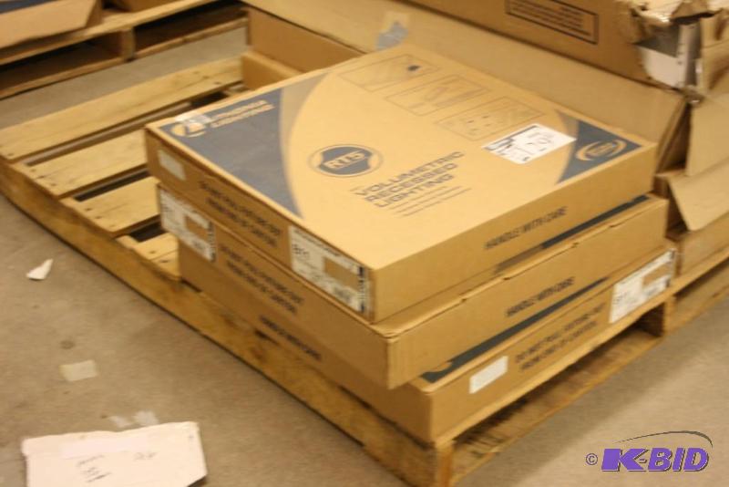 Lot of (3) Lithonia Lighting RT5 Volumetric Recessed Lighting 2 x 2 Model 2RTL2 120277V 60Hz.