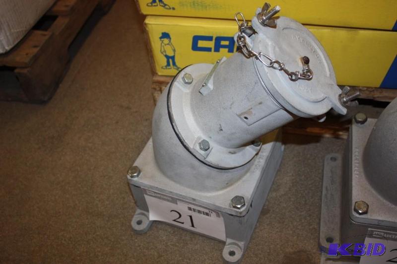 Appleton Electric Company Powertite Receptacle Enclosure Type 344x wReceptacle Cover 200A 3W
