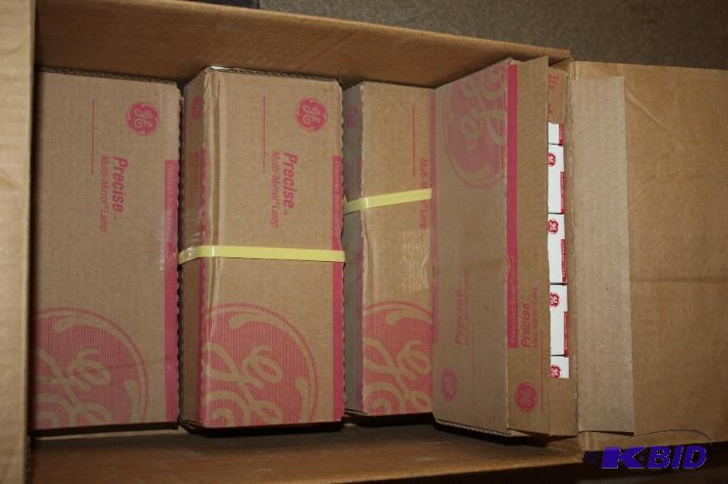 Box Lot of (60) General Electric Precise Long Life Light Bulbs EXN 208333 12V 50W 40 Degree Beam