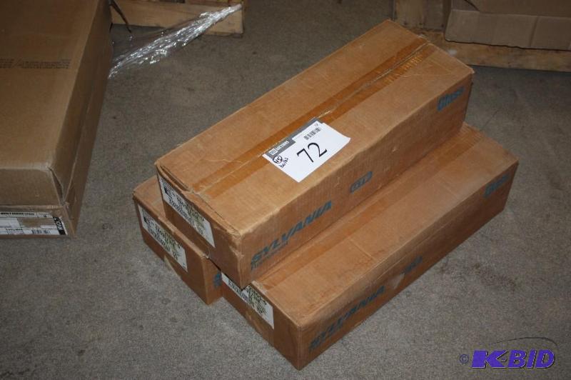 Lot of (45) Sylvania Fluorescent Bulbs Octron T8 31W 3100K Warm FB031.