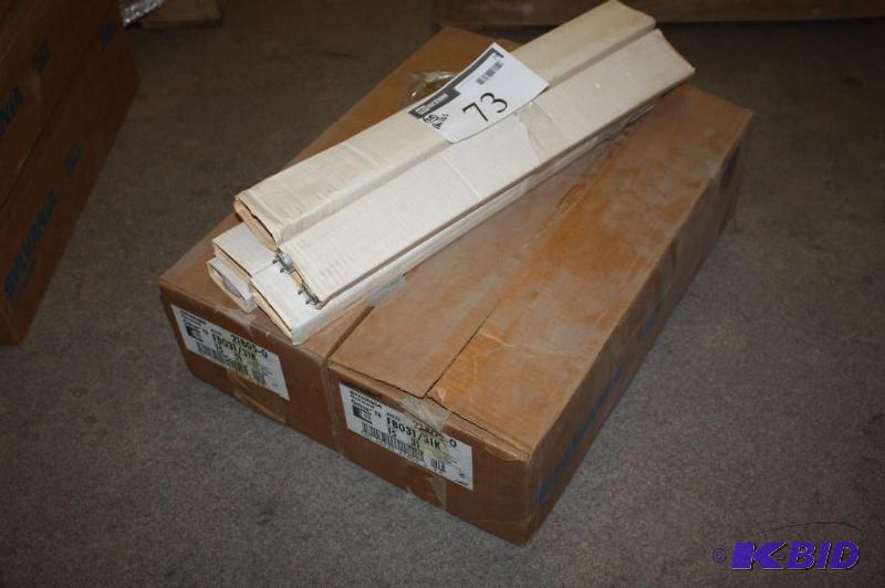 Lot of (35) Sylvania Fluorescent Bulbs Octron T8 31W 3100K Warm FB031.