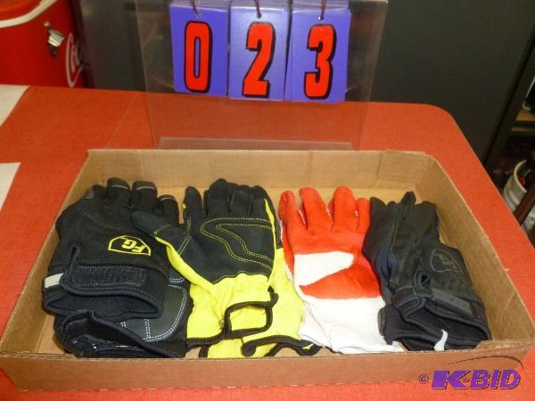 lot 23 image: Fla tof gloves. Size large. As shown. Terms. ...