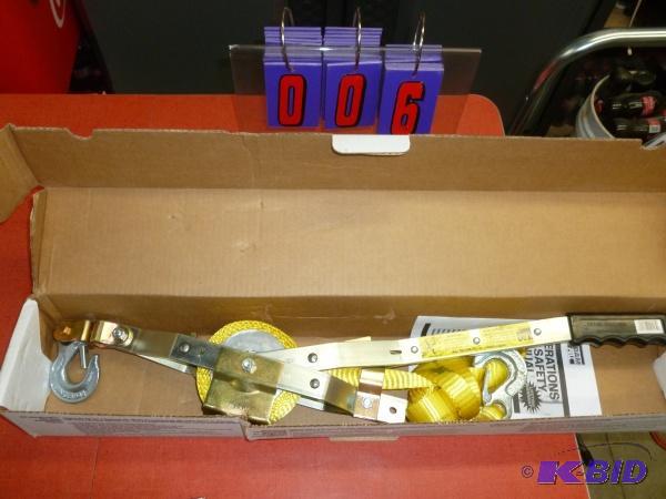 lot 6 image: Maasdam strap puller. 1 ton model. Made in us...