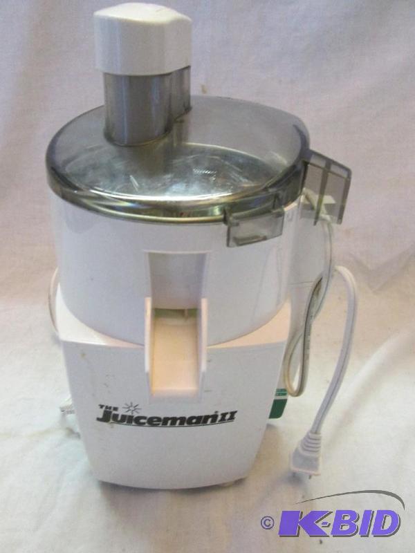 lot 100 image: the juicemanII juice maker...
