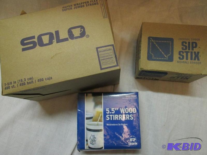 lot 114 image: Solo 400ct. Paper wrapped jumbo straws, cockt...