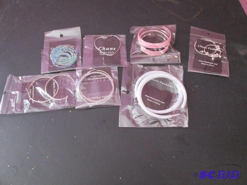 lot 165 image: lot of hoop earrings various sizes brand new-...