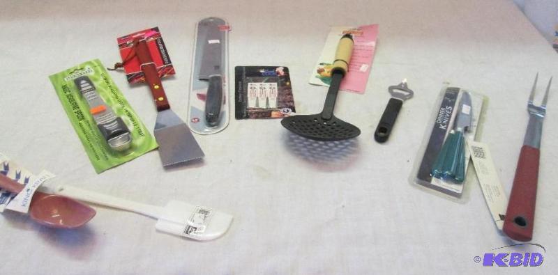 lot 273 image: mixed lot of kitchen supplies and untencils...