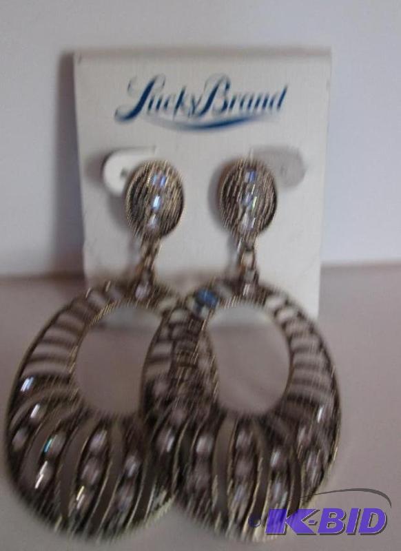 lot 340 image: charter Club Hypo-allergentic diamond earring...