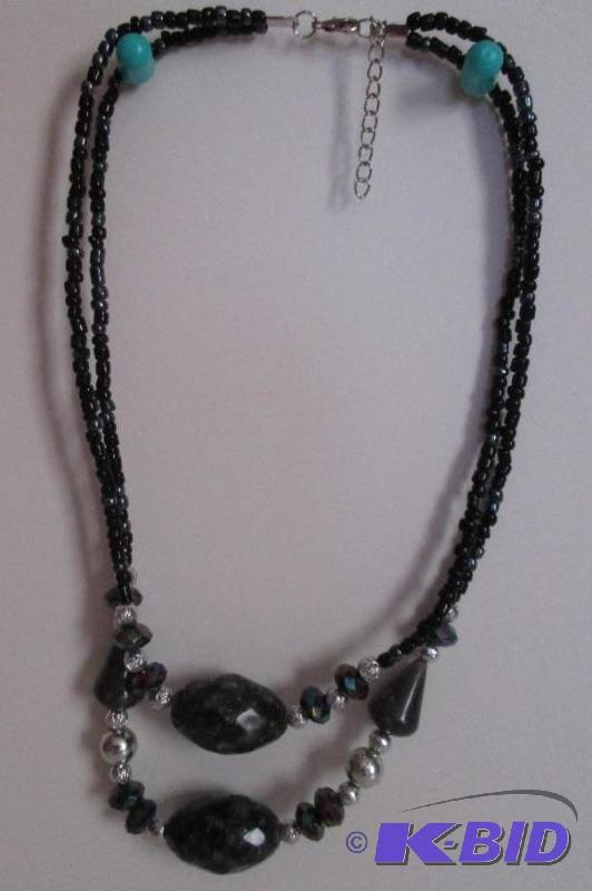 lot 353 image: Black and sliver beaded necklace with adjusta...