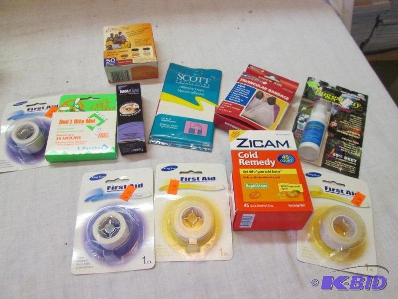 lot 39 image: lot of first aid supplies and health and beau...