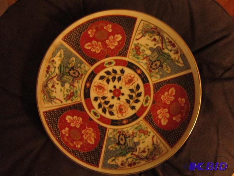 lot 430 image: Japanese plate...