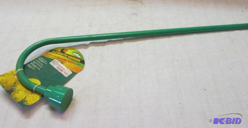 lot 51 image: Plymouth garden 48 basket watering wand...