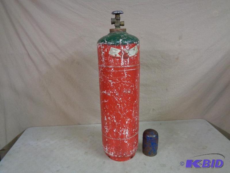 lot 12 image: Tank Marked Petroleum Gas Liquefied. Comes wi...