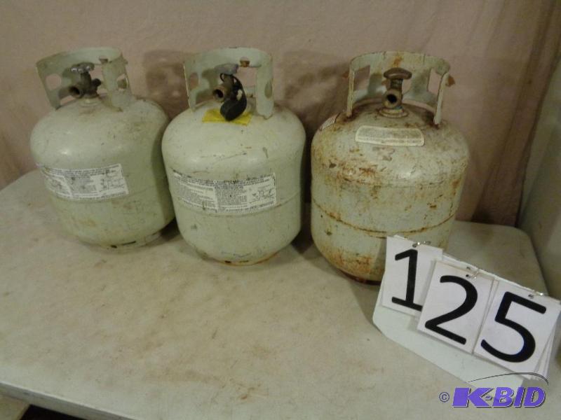lot 125 image: Lot of 3 20lb Propane Tanks. 2 have OPD Valve...