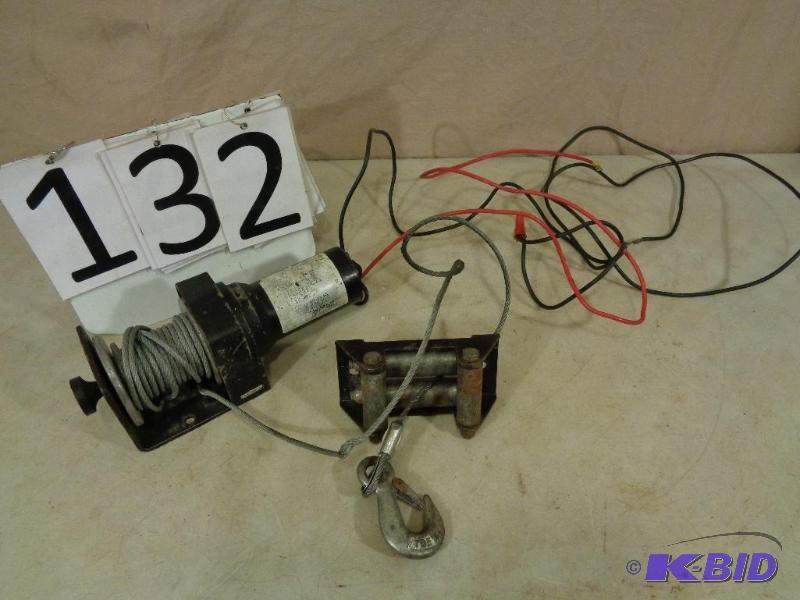 lot 132 image: Superwinch T1500&nbspCable Winch with Roller...