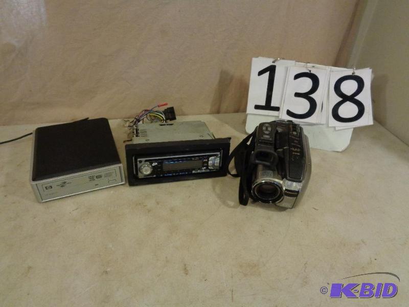 lot 138 image: JVC Car Stereo, HP DVD1170&nbspLightscribe, ...