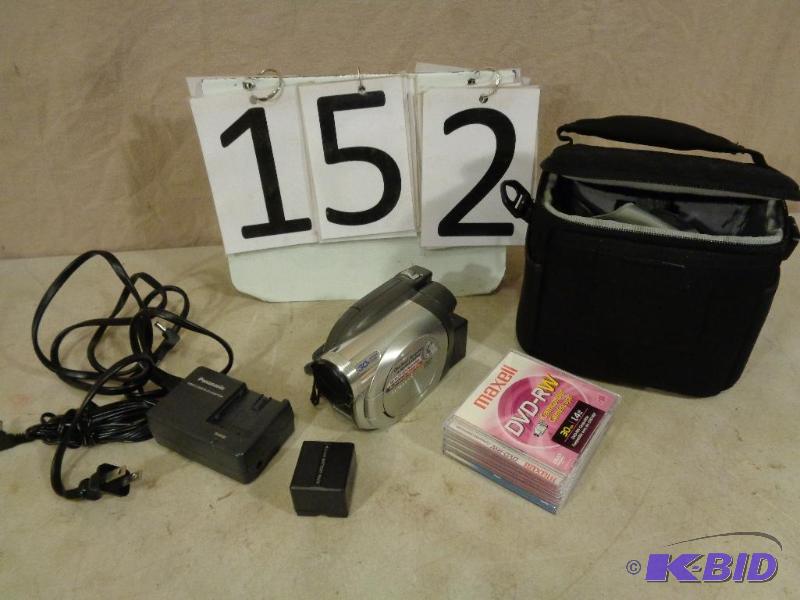 lot 152 image: Panasonic Digital Video Camera. Model VDR-D10...