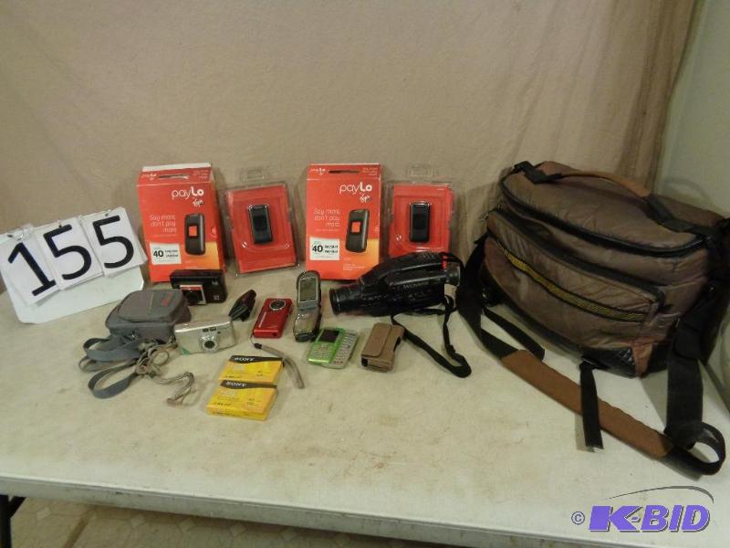 lot 155 image: Lot of Assorted Cameras, Cellphones, and More...