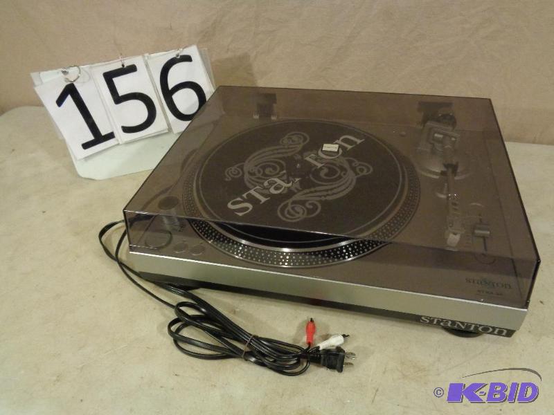lot 156 image: Stanton STR8-30&nbspDirect Drive Turn Table ...