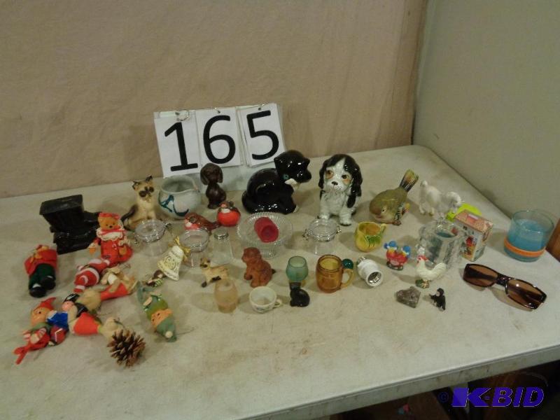 lot 165 image: Lot of Assorted Household Decor. Figurines, C...