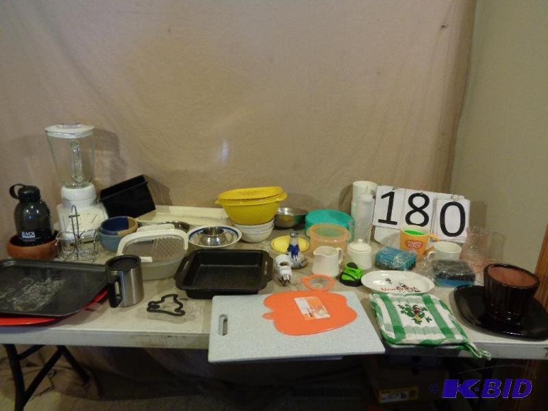 lot 180 image: Lot of Assorted Kitchen Items. Blender, Cooki...