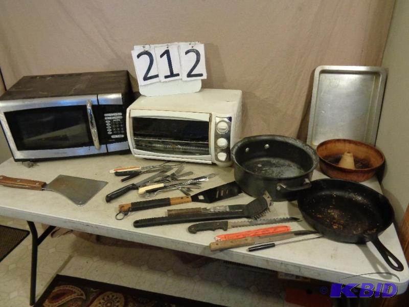 lot 212 image: Emerson Microwave (tested and works), Pots, P...