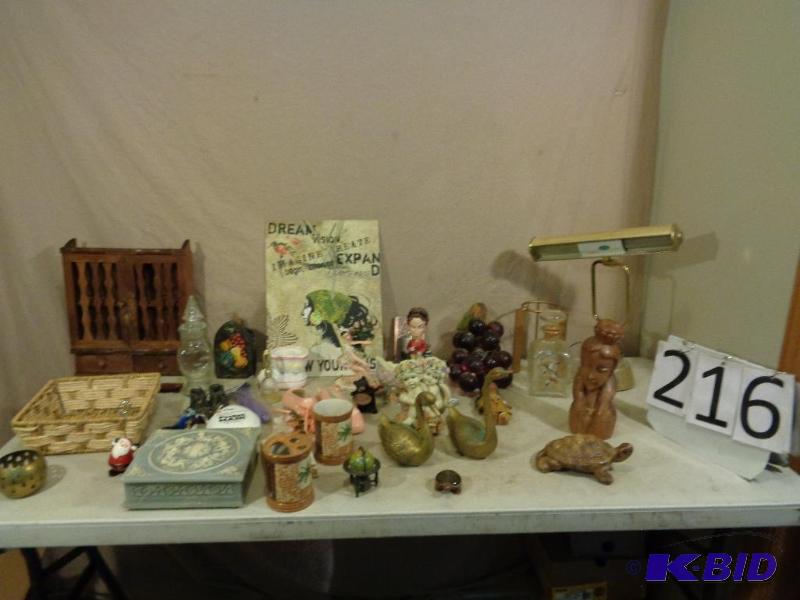 lot 216 image: Lot of Assorted Household Decor. Brass Swans...