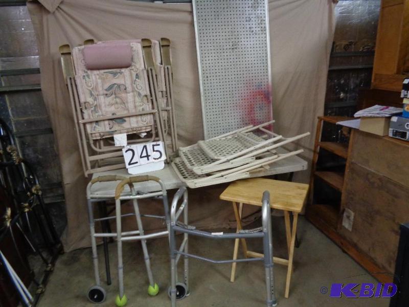 lot 245 image: Assorted Stuff 4 lawn chairs, TV tray, peg b...