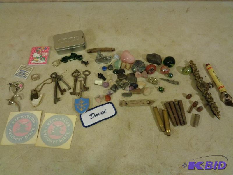 lot 2H image: Cool stuff Old skeleton keys, old ammo, marb...