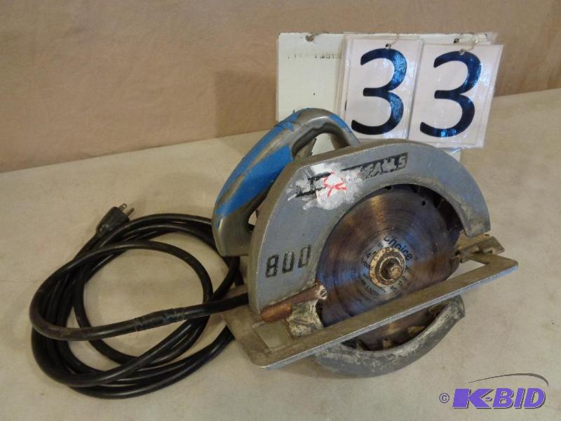 lot 33 image: Millers Falls Circular Saw. Model B. 7.25&quo...