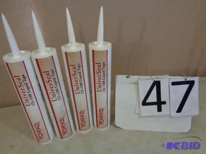 lot 47 image: 4 New 28 oz Tubes&nbspUniverSeal US-100 Liqu...