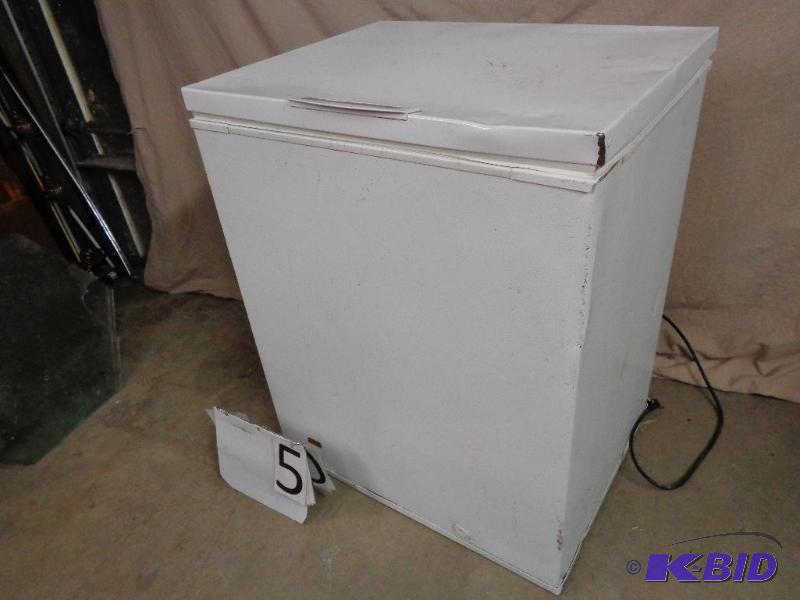 lot 5 image: Frigidaire&nbspChest&nbspFreezer. Tested- r...