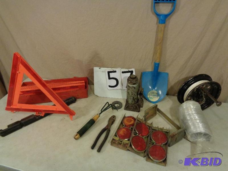 lot 57 image: Emergency Roadside Triangles, Bottle Jack (no...