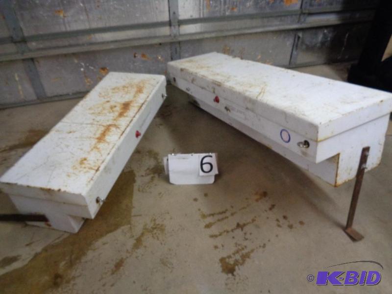 lot 6 image: Pair of Weather Guard Steel&nbspTruck Tool B...