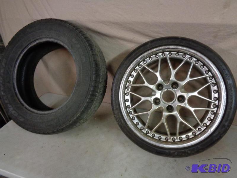 lot 87B image: 2 Used Tires 1 with Rim. Goodyear 21565R16&n...