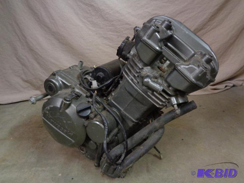 lot 8A image: Kawasaki Motorcycle Engine. Single cylinder, ...